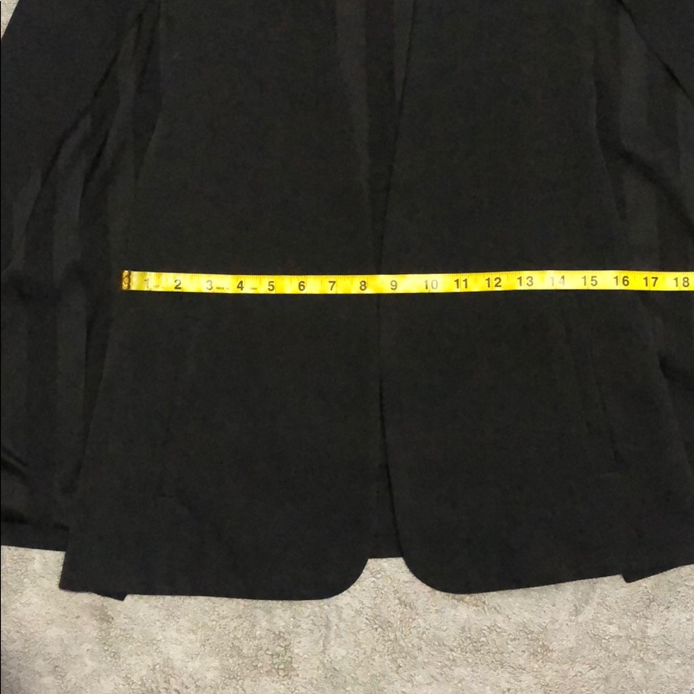 NWT Black pocketed cape jacket - Picture 8 of 8